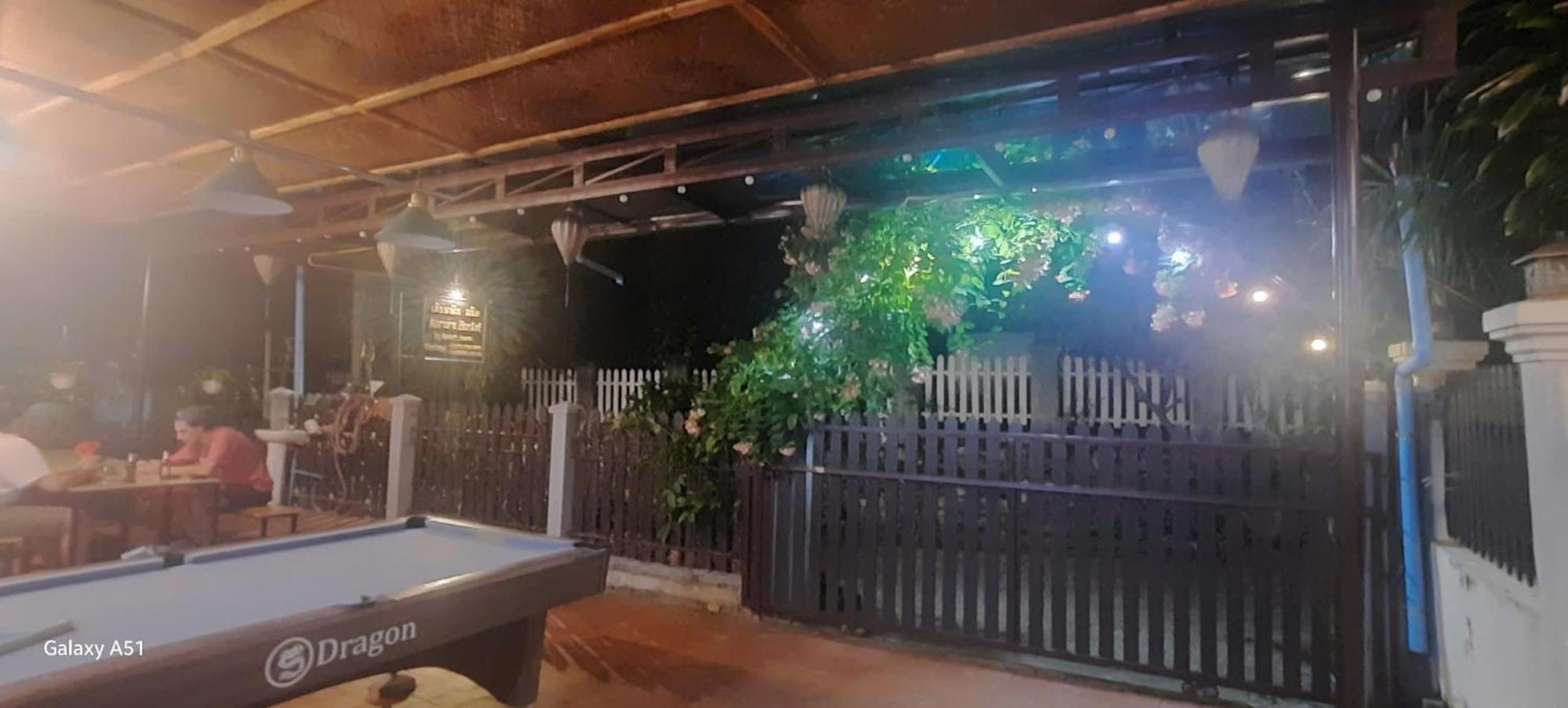 Aurora Backpackers Hostel Luang Prabang Esterno foto